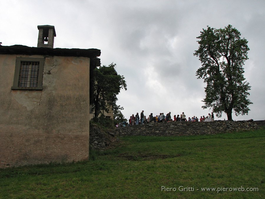 Pusdosso-Festadestate08 145.jpg - La chiesetta...aspetta di essere sistemata!